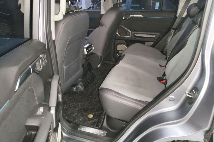 Jetour Traveller 2025 car image #14