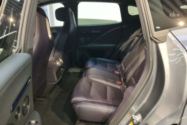 Avatr 07 2024 car image #14