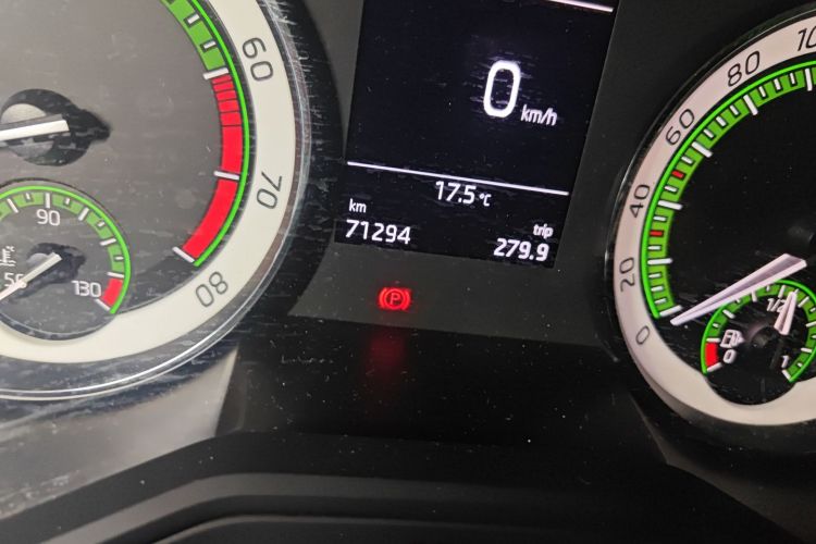 Skoda Superb 2019 #14 Skoda Superb 2019 car image #14