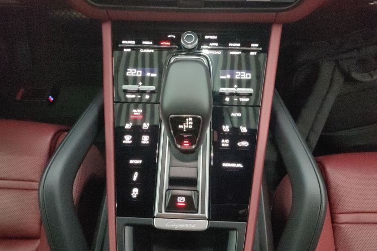 2021 car image #14