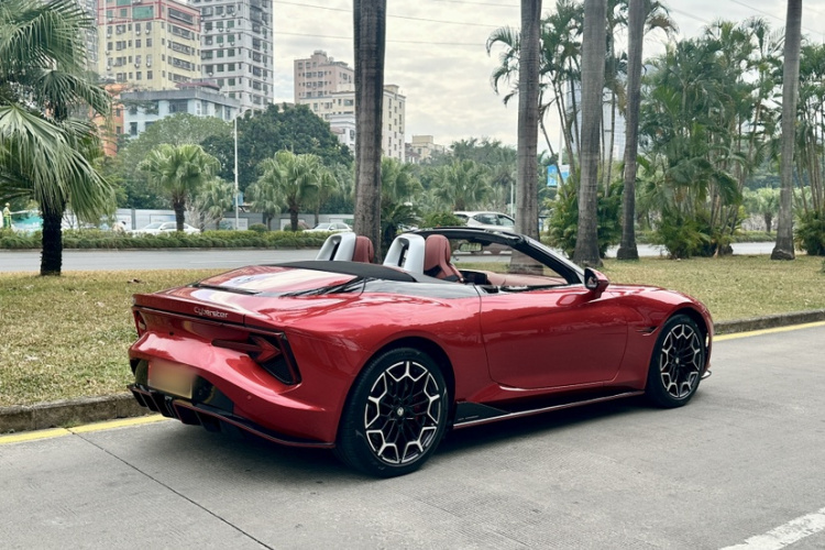 MG Cyberster 2023 car image #14