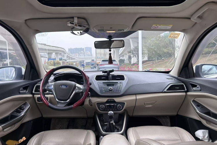 Ford Escort 2015 #14 Ford Escort 2015 immagine di auto #14