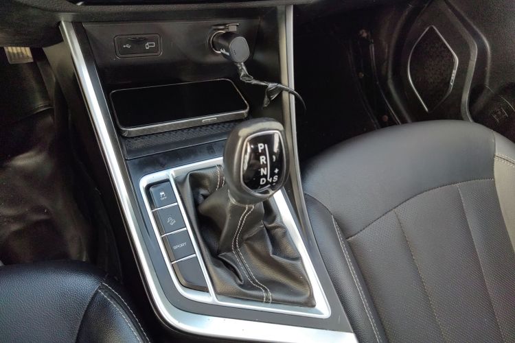 Vision X3 2019 car image #14