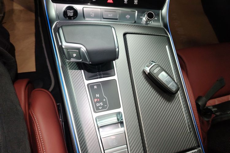 Audi A7L 2024 car image #14