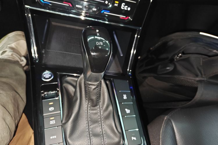 Volkswagen Passat New Energy 2020 #14 Volkswagen Passat New Energy 2020 car image #14