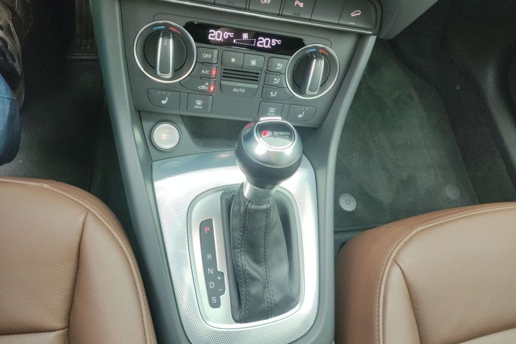 Audi Q3 2017 #14 Audi Q3 2017 car image #14