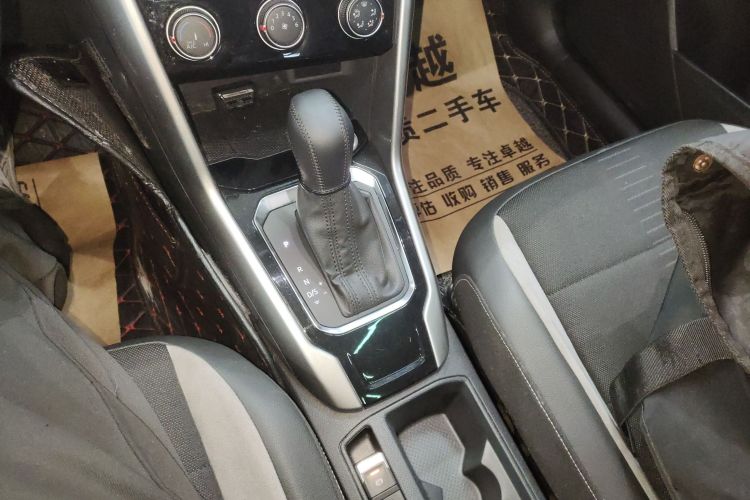 T-Roc 2019 #14 T-Roc 2019 car image #14