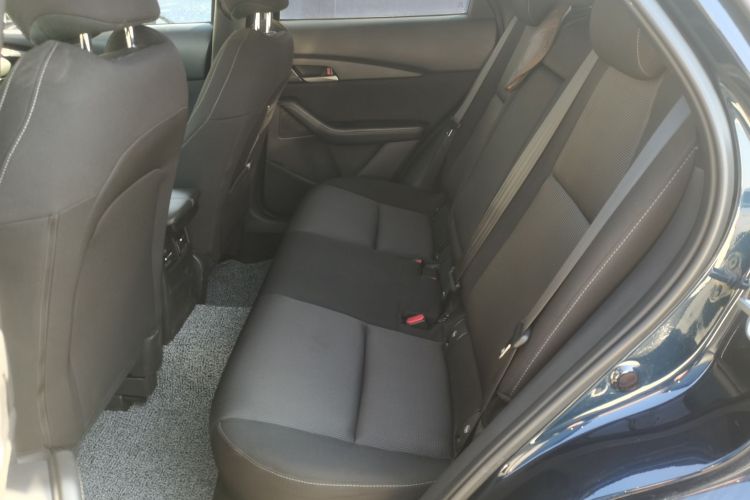 Mazda CX-30 EV 2022 صورة سيارة #14