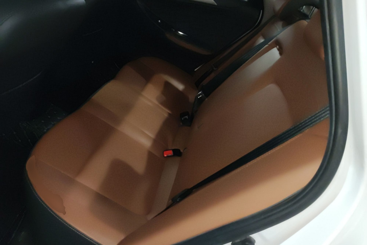Changan Eado 2017 car image #14