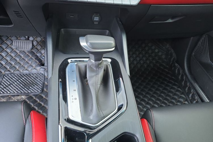 GEELY Emgrand S 2022 #14 GEELY Emgrand S 2022 car image #14