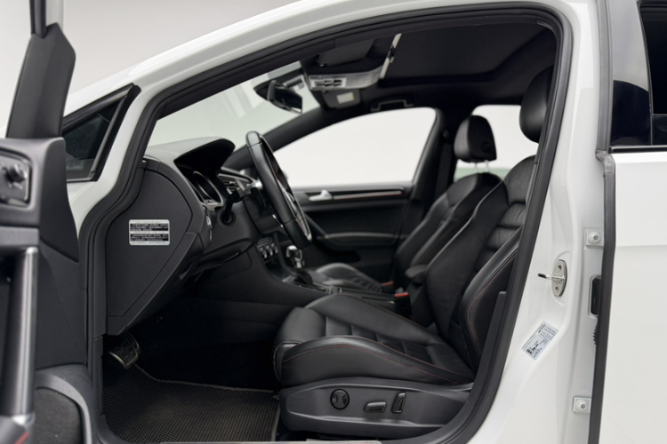 Volkswagen GolfGTI 2017 #14 Volkswagen GolfGTI 2017 car image #14