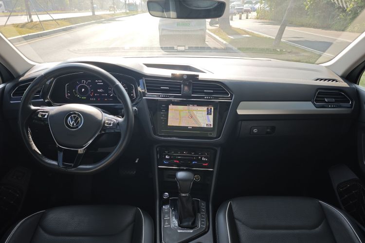 Volkswagen Tiguan L New Energy 2021 imagen de coche #14