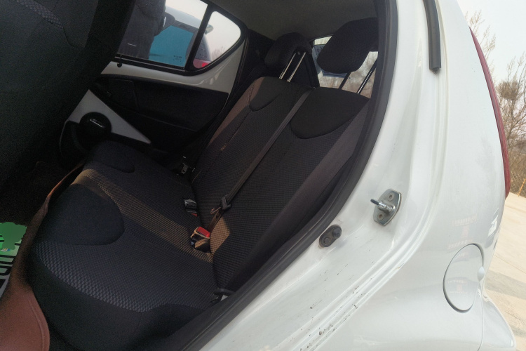 BYD e1 2019 #14 BYD e1 2019 car image #14