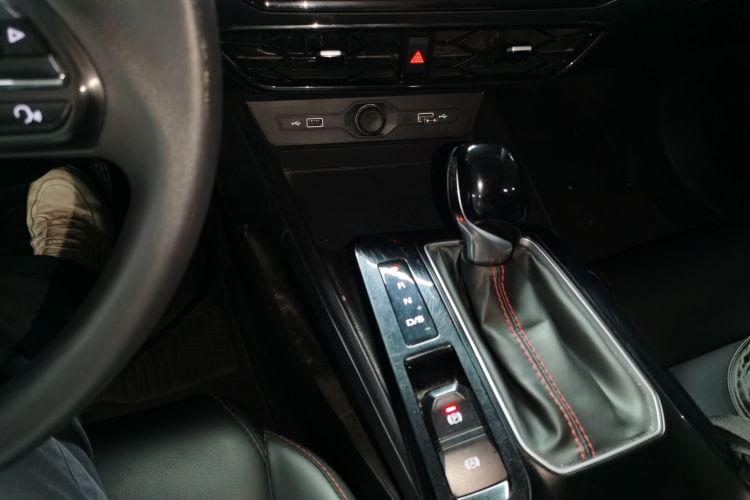 MG 5 2021 imagen de coche #14