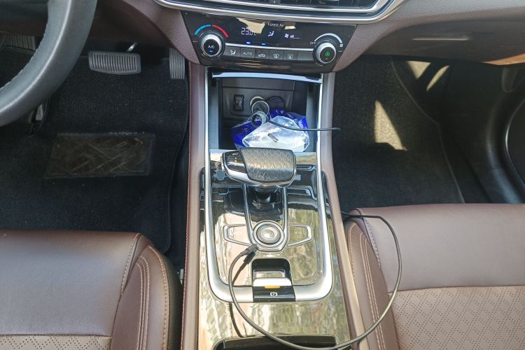 Changan Eado EV 2019 image de voiture #14