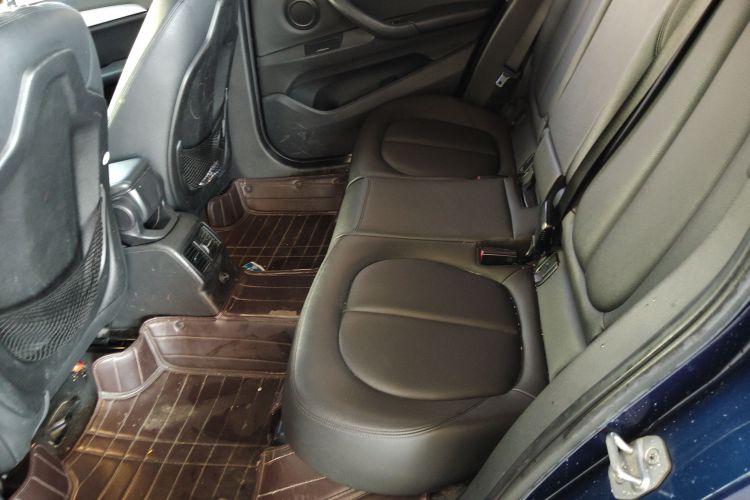 BMW X1 2018 car image #14