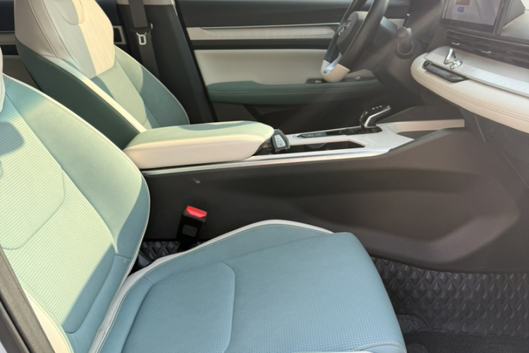 GEELY Emgrand L HiP 2022 #14 GEELY Emgrand L HiP 2022 car image #14