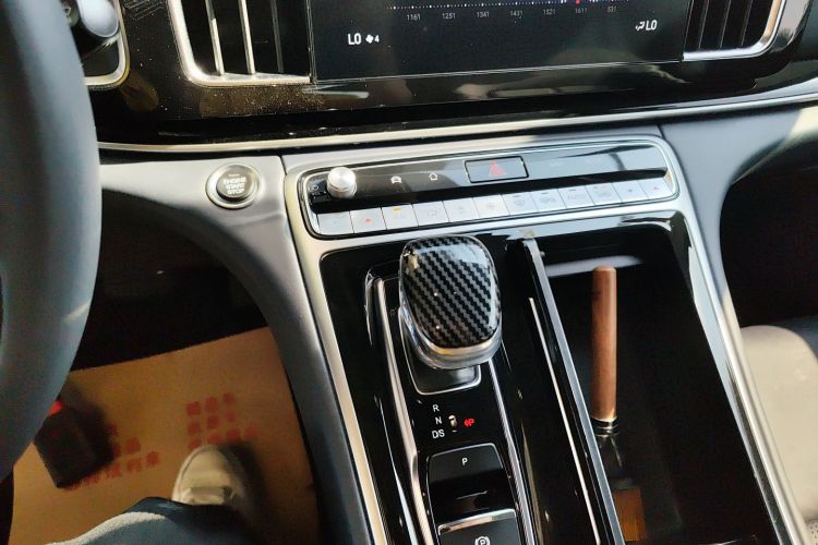 GAC Trumpchi M8 2021 #14 GAC Trumpchi M8 2021 car image #14