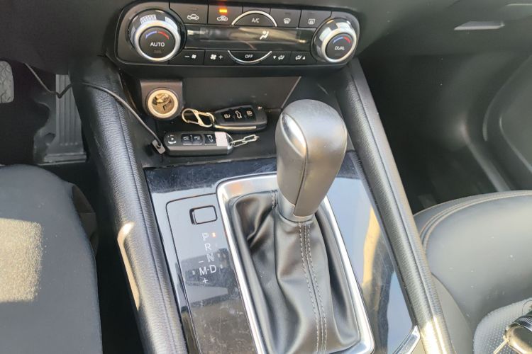 Mazda CX-5 2019 car image #14