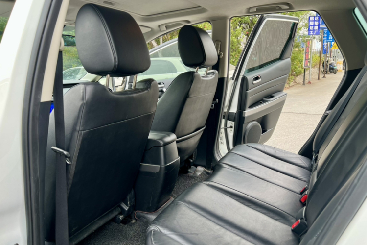 Mazda CX-7 2015 immagine di auto #14