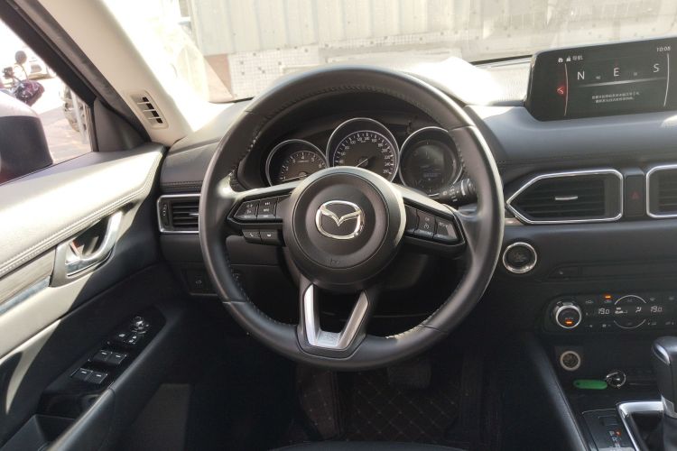 Mazda CX-5 2018 car image #14