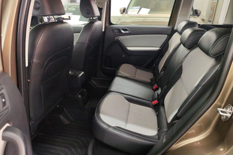 Skoda Yeti 2016 car image #14