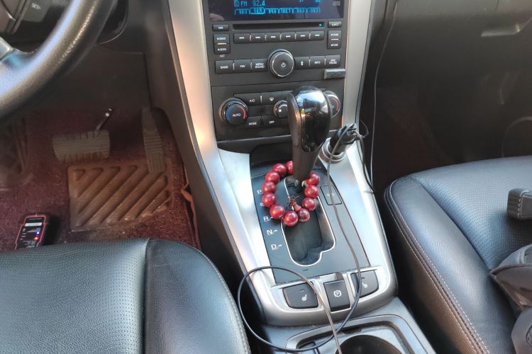 Chevrolet Captiva 2015 #14 Chevrolet Captiva 2015 car image #14