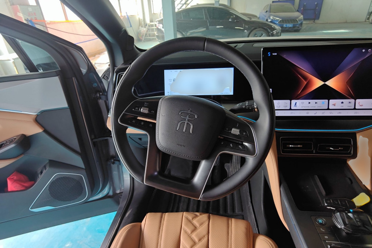 BYD SongL DM-i 2024 car image #14