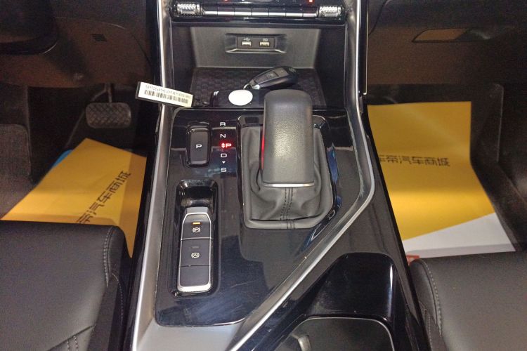 Wuling Asta 2022 #14 Wuling Asta 2022 immagine di auto #14