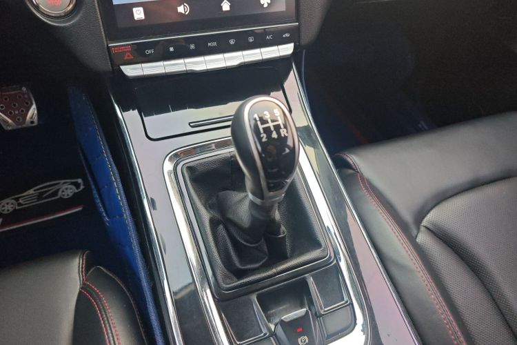 SWM斯威汽车 SWM斯威G05 2019 汽车图片 #14