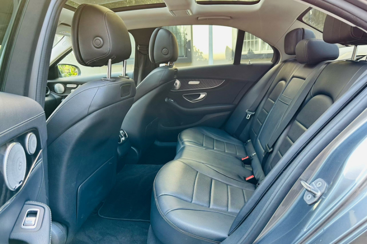 C Class 2019 #14 C Class 2019 car image #14