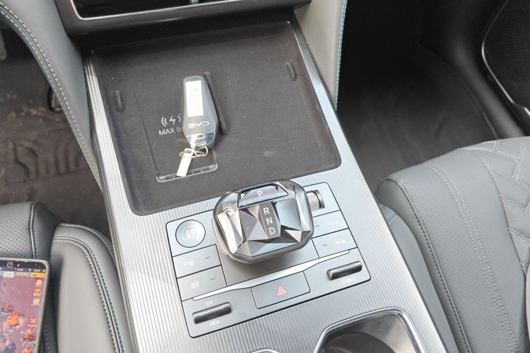 BYD SongL DM-i 2025 car image #14