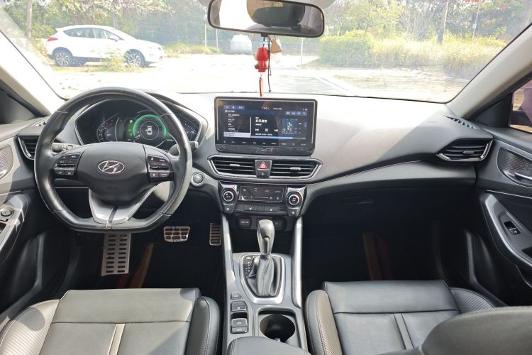 Hyundai Lafesta 2019 car image #14