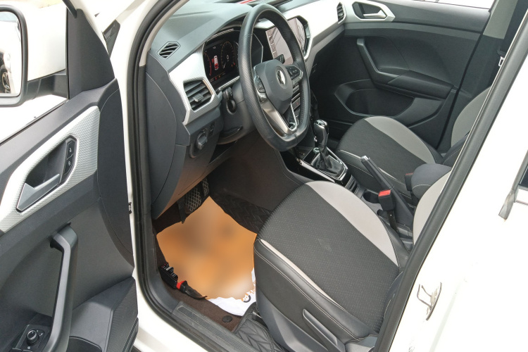 Volkswagen Tacqua 2021 car image #14