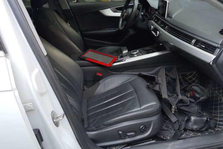 Audi A4L 2019 immagine di auto #14