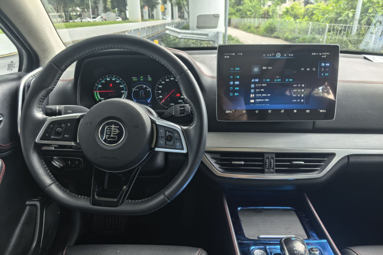 BYD Tang New Energy 2018 #14 BYD Tang New Energy 2018 car image #14