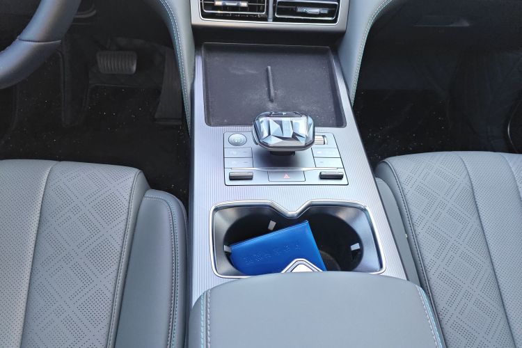 BYD SongL DM-i 2025 car image #14