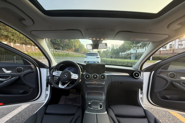 Mercedes-Benz C Class 2020 car image #14