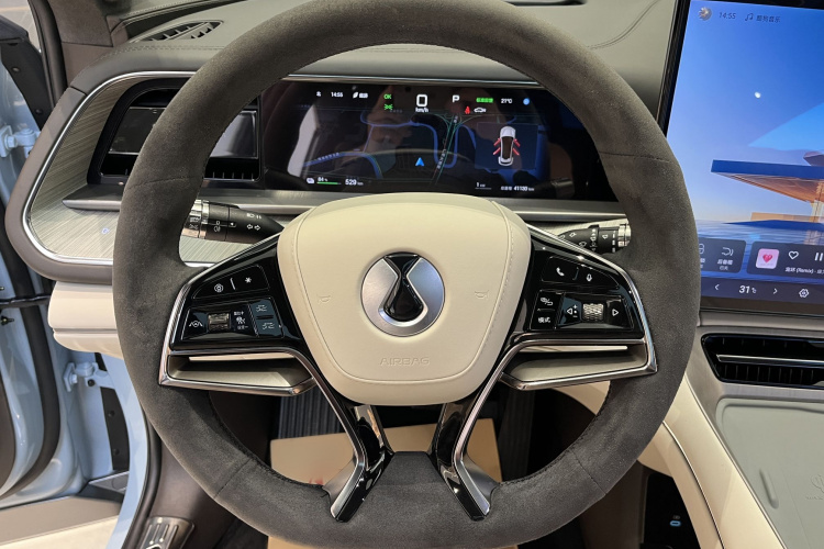 Denza N7 2023 صورة سيارة #14