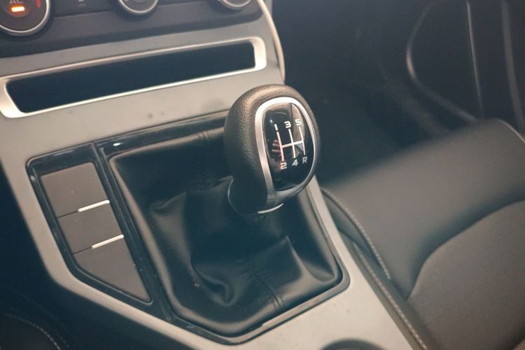 GEELY Emgrand 2022 #14 GEELY Emgrand 2022 car image #14