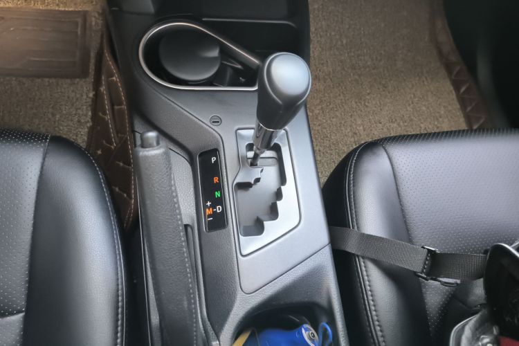 Toyota RAV4 2018 #14 Toyota RAV4 2018 car image #14
