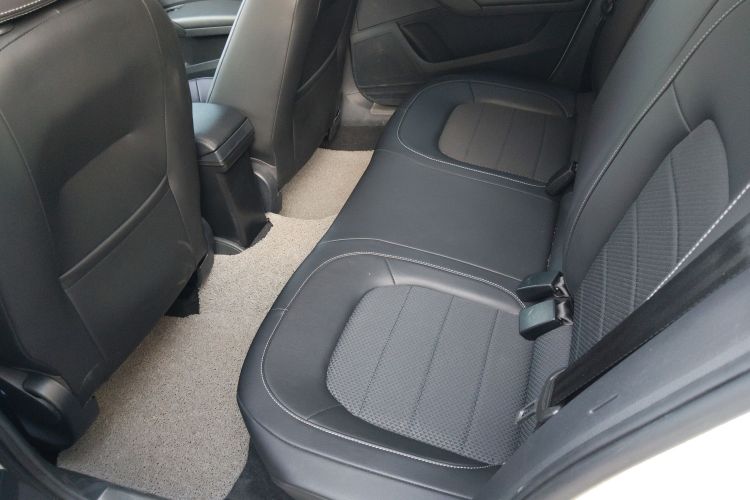 Skoda Rapid Spaceback 2017 car image #14