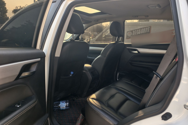 GEELY Vision X6 2019 car image #14