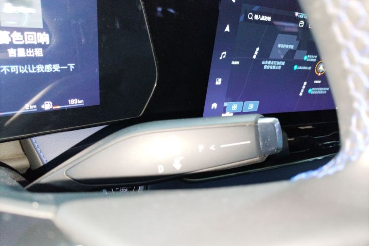 Chevrolet Equinox Plus 2024 car image #14