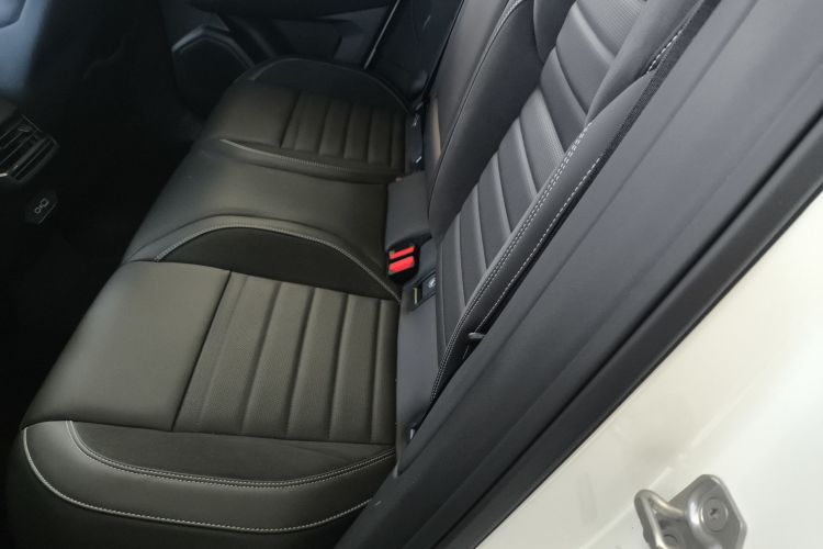 Lynk & Co 01 EM-P 2022 car image #14