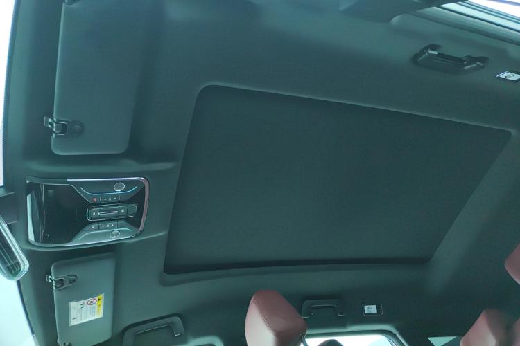 X70 PLUS 2024 car image #14