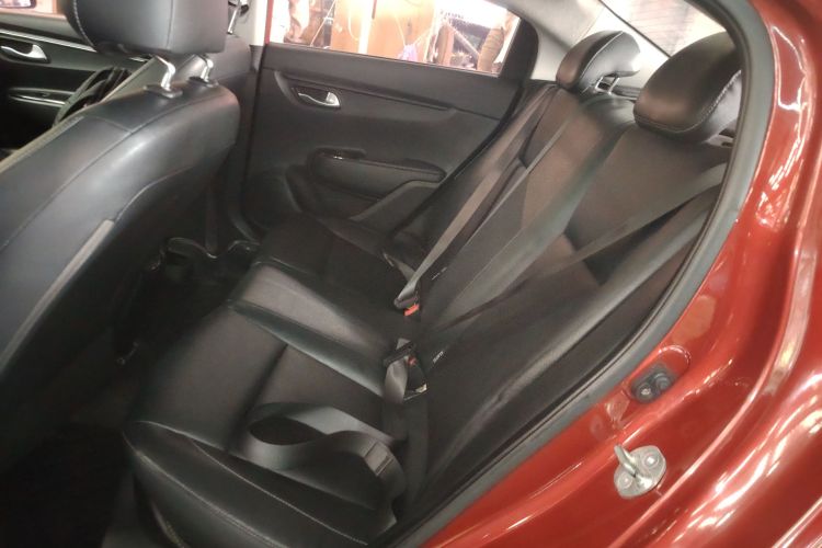 Kia K2 2018 imagen de coche #14