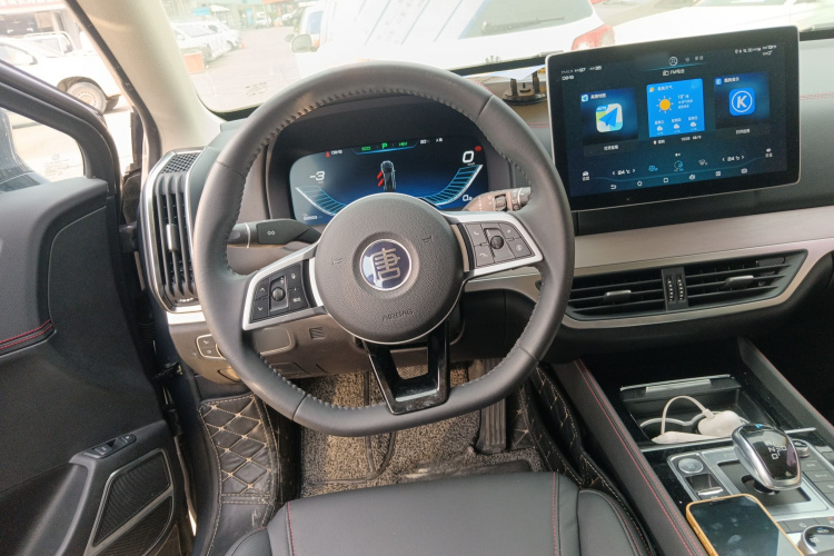 BYD Tang New Energy 2018 #14 BYD Tang New Energy 2018 car image #14