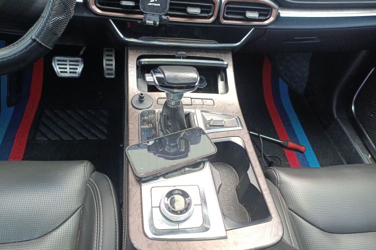 X70 PLUS 2020 #14 X70 PLUS 2020 car image #14