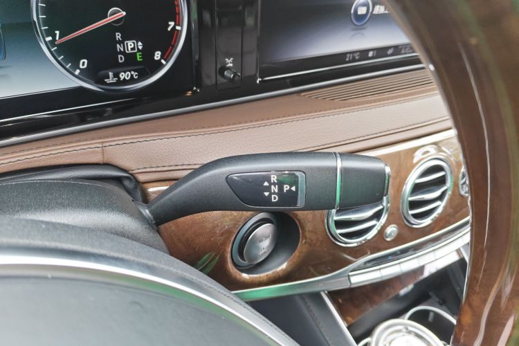 Mercedes-Benz S Class 2014 car image #14